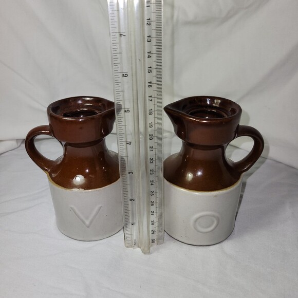 Vintage Oil and Vinegar Dining Pair/Salad Dressing Ceramic Bottles 1970s - Picture 3 of 5